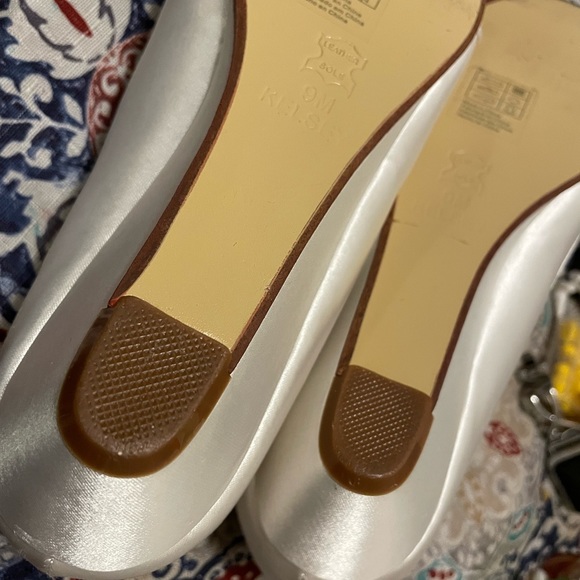 RHINESTONE DYABLE WEDDING BRIDAL SHOES - Picture 2 of 6